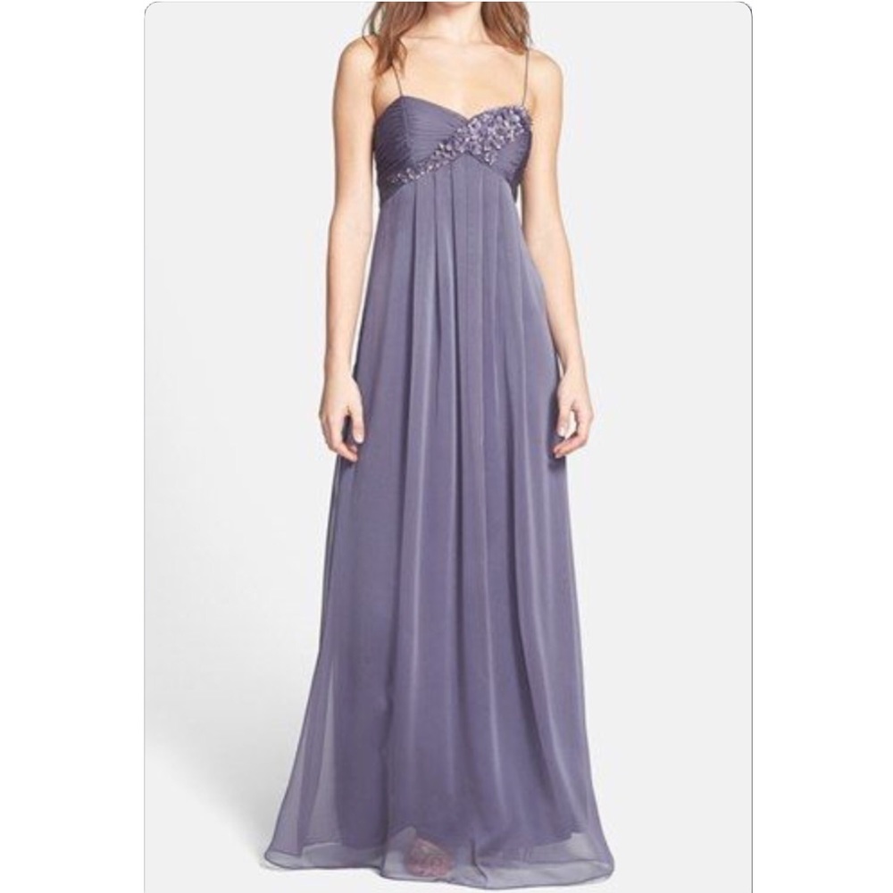 Adrianna Papell‎ Floral Appliqué Chiffon Gown